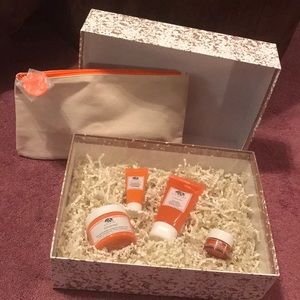 Origins Ginzing GetUp & Glow facekit w travel bag